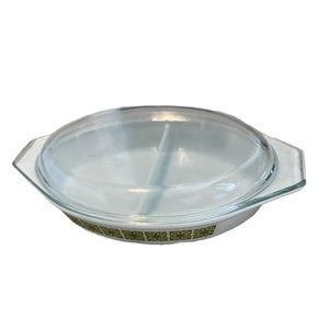 Vintage Pyrex dish with lid